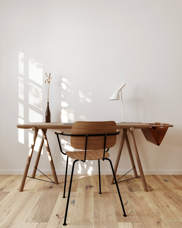 WOODEN SOUL desks to focus and inspire.